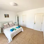 Апартаменти Penthouse 3 Bedrooms, Ocean View, Near Siam Park *